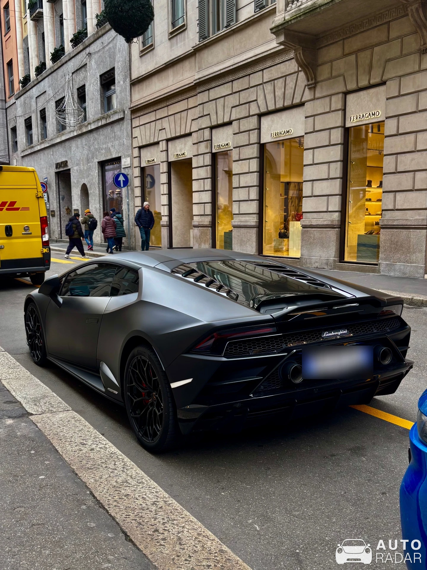 Lamborghini Huracán LP610-4 spotted in Milano, Italy
