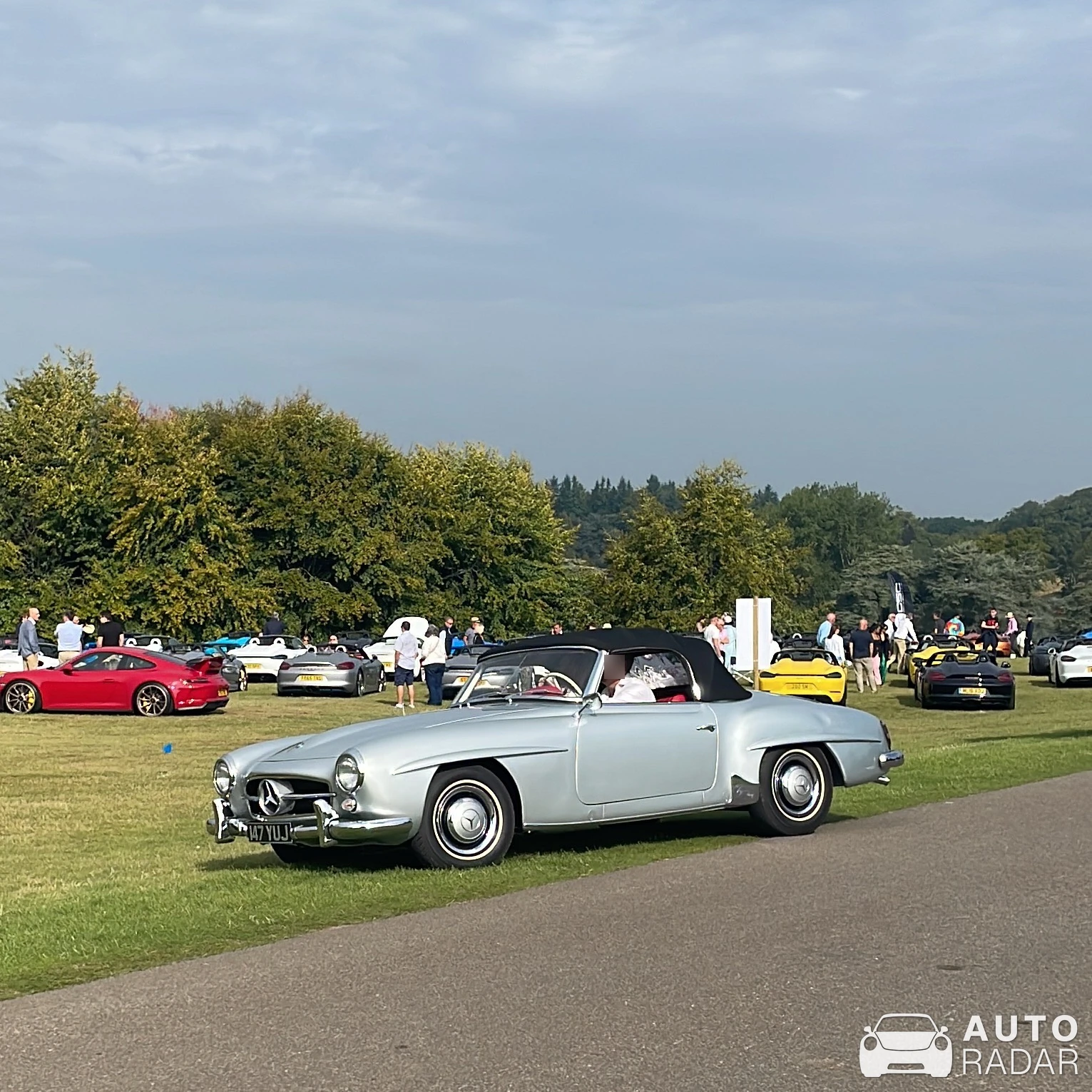 Mercedes-Benz 190 SL spotted in Oxfordshire, United Kingdom