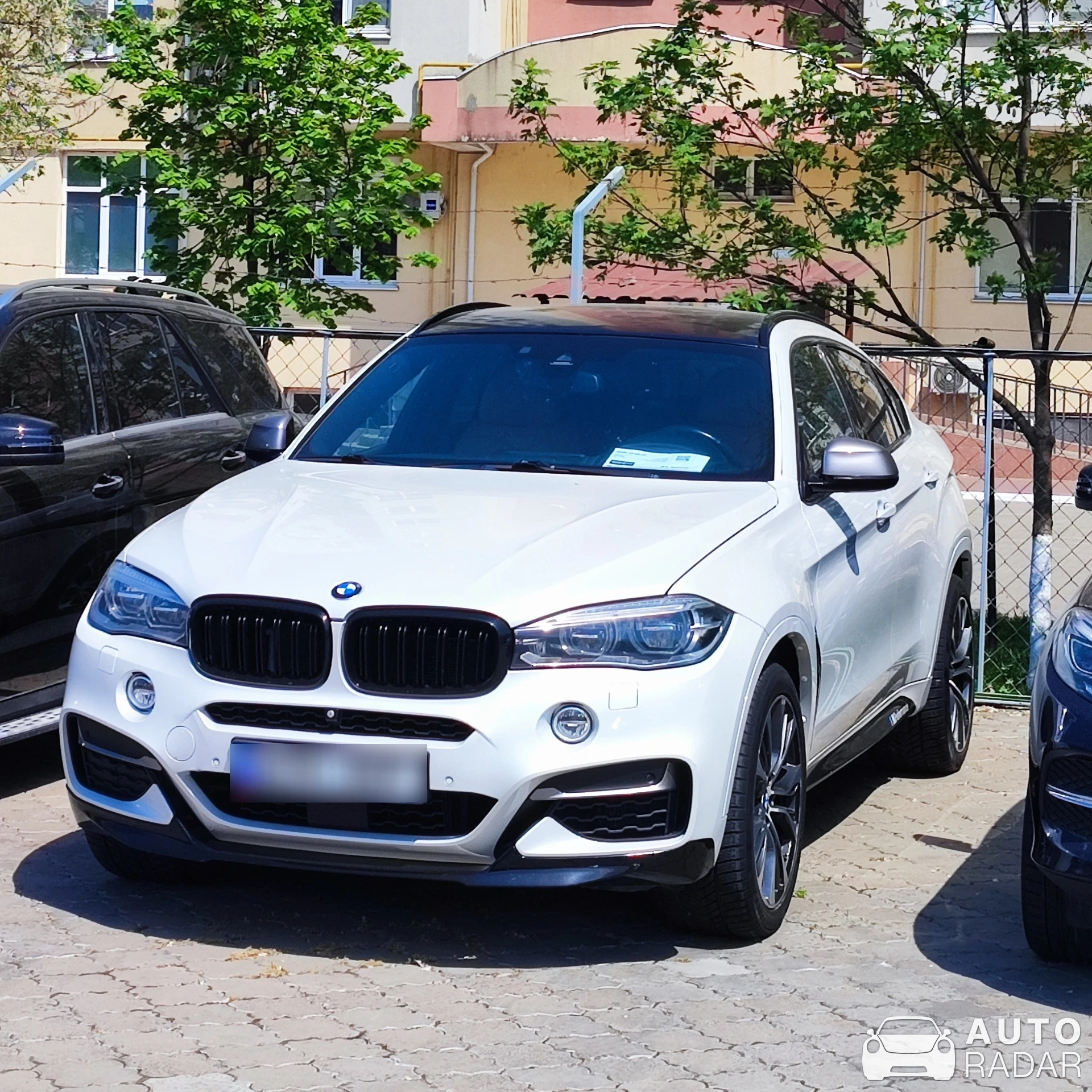 BMW X6 M50d spotted in Chișinău