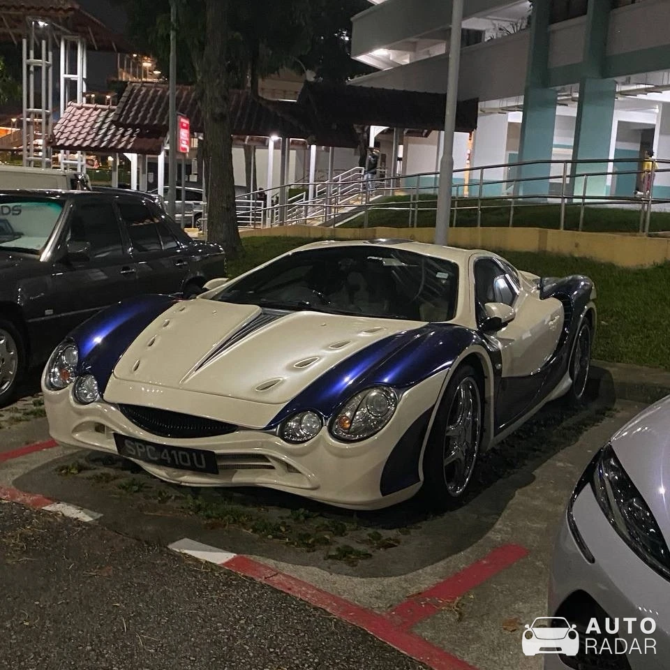 Mitsuoka Orochi spotted in Singapore