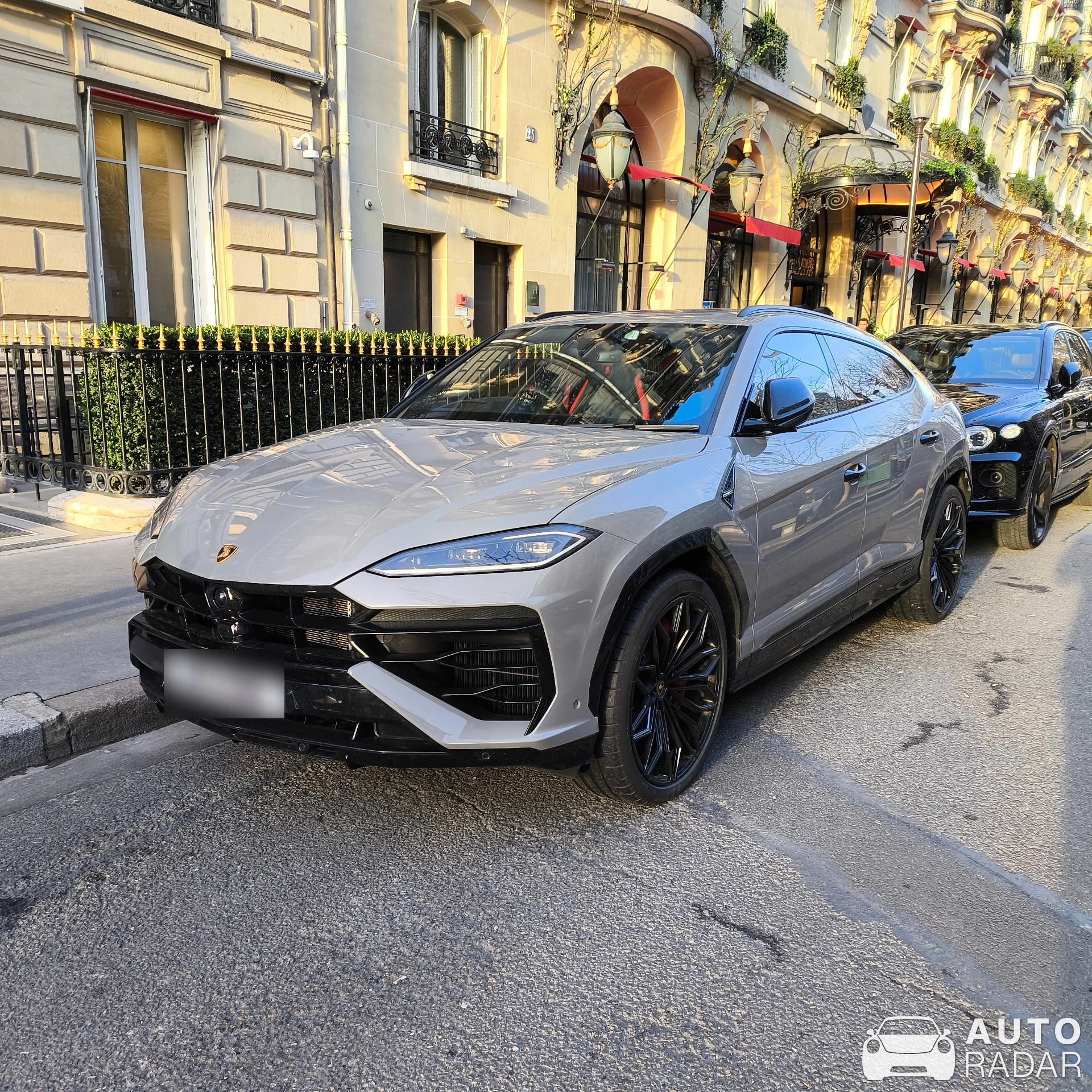 Lamborghini Urus SE spotted in Paris, France