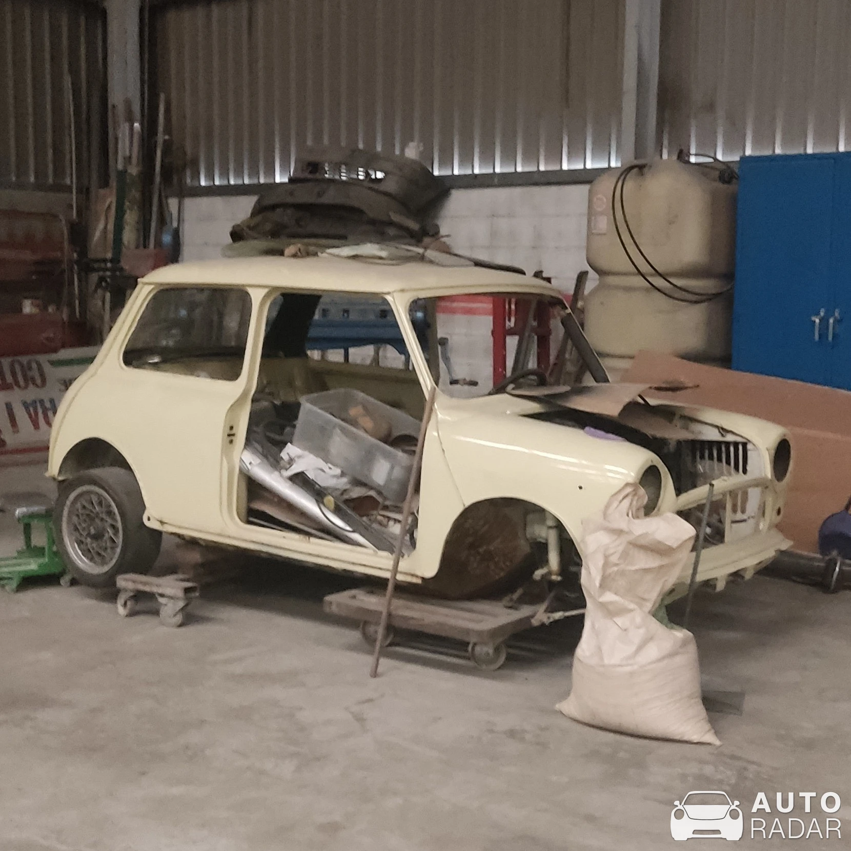 Austin Mini 1300 Cooper spotted in Riells i Viabrea, Spain