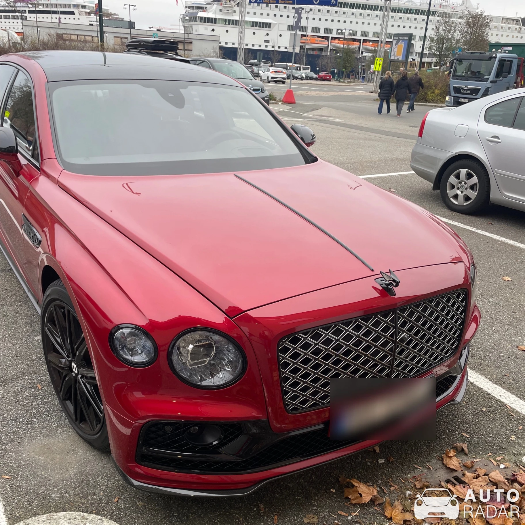 Bentley Flying Spur V8 spotted in Oslo, Norge