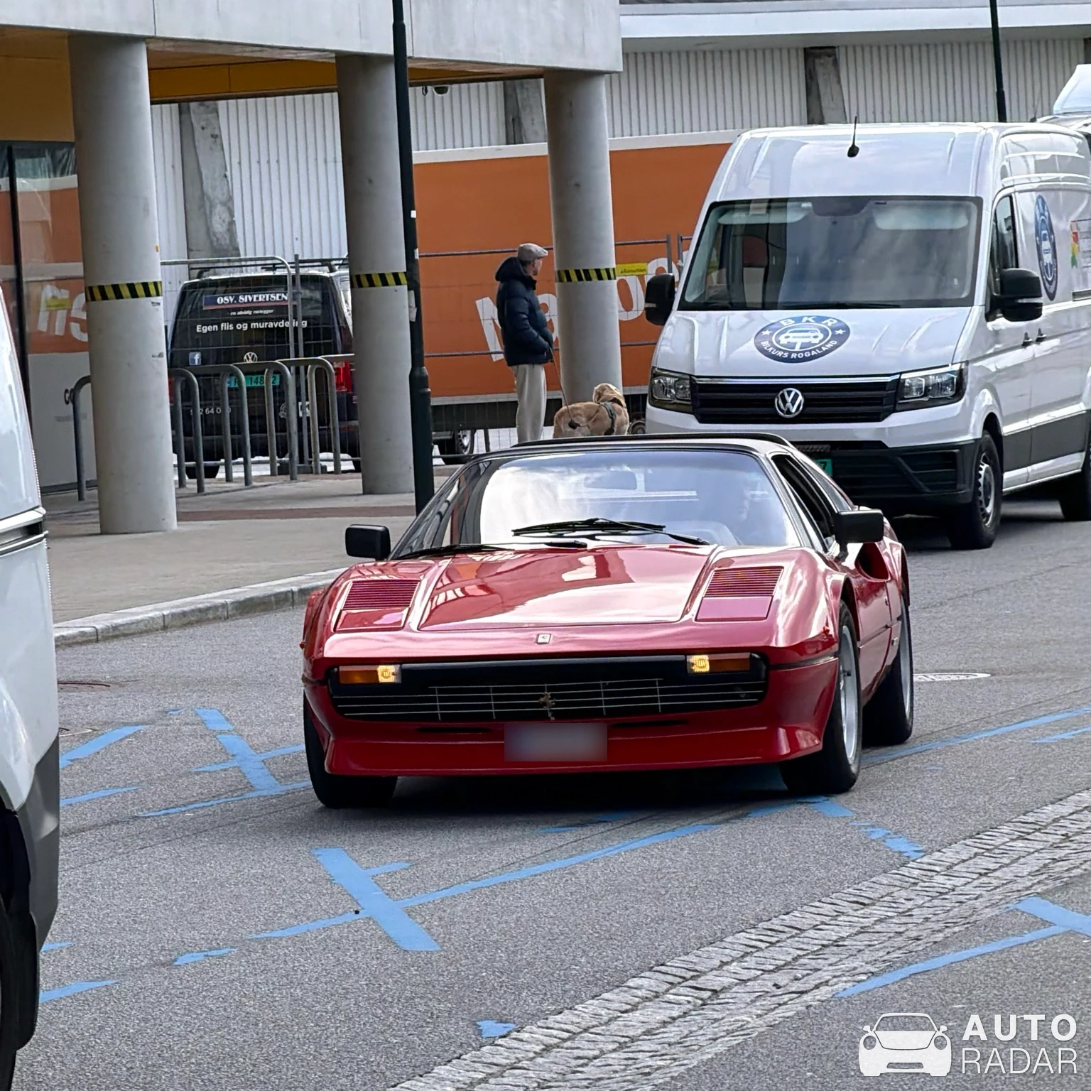 Ferrari 308 GTS Quattrovalvole spotted