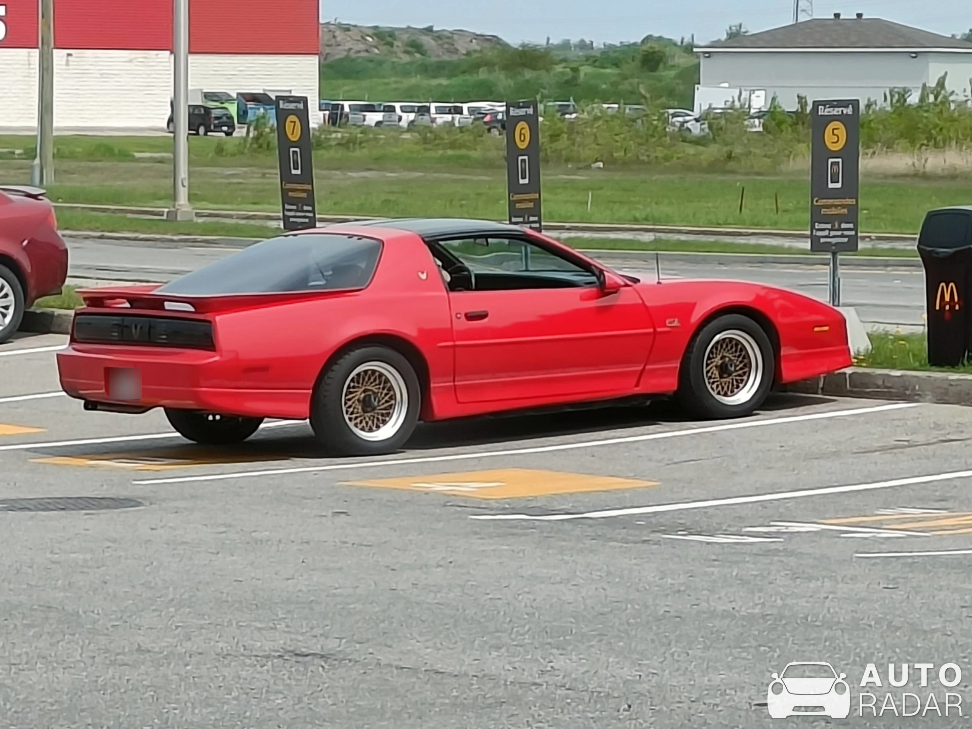 Pontiac Trans Am spotted in Rimouski