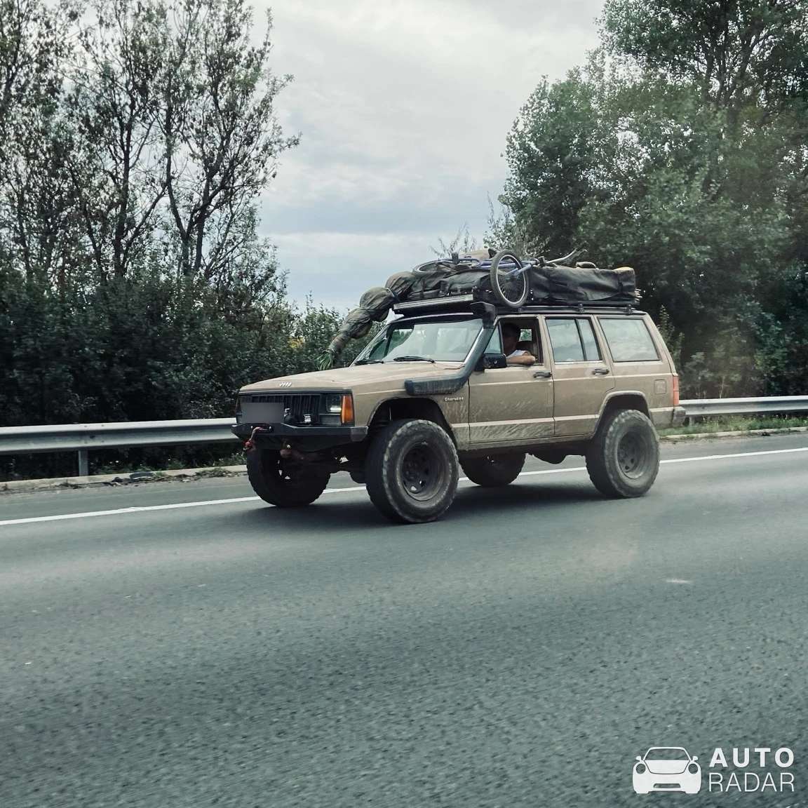 Jeep Cherokee spotted in Girona