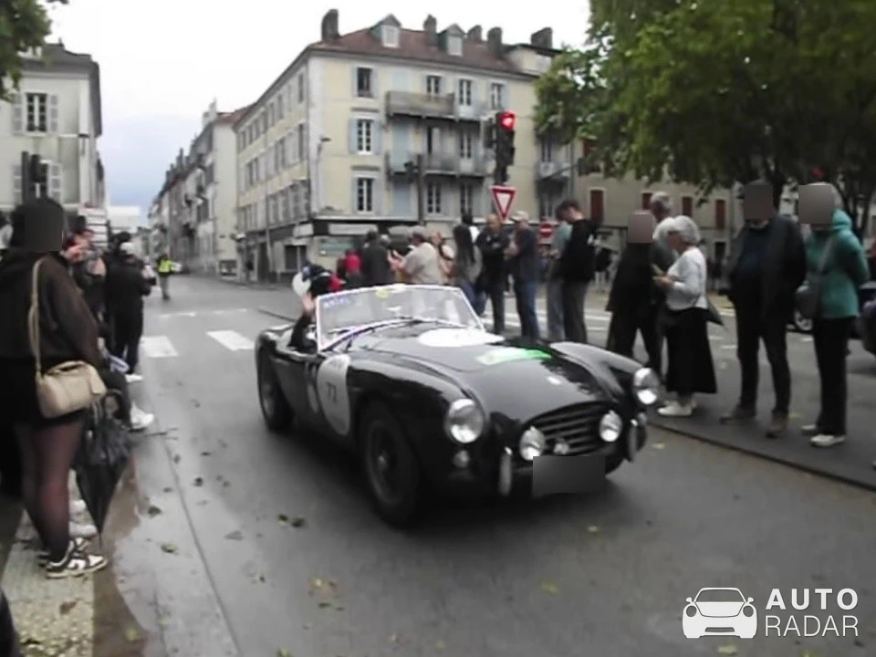AC Ace Bristol spotted in Pau