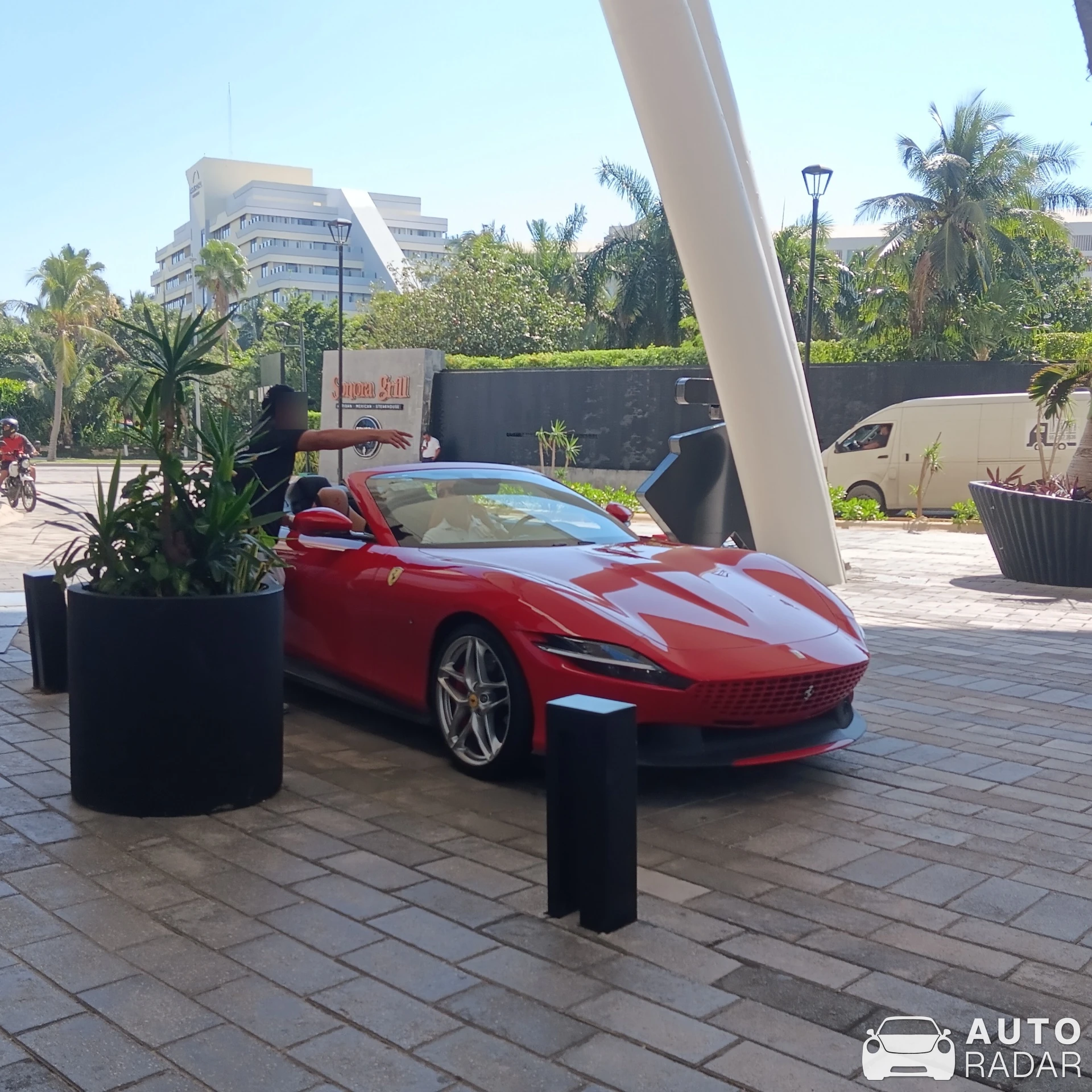 Ferrari Roma Spider spotted in Cancún, Mexico