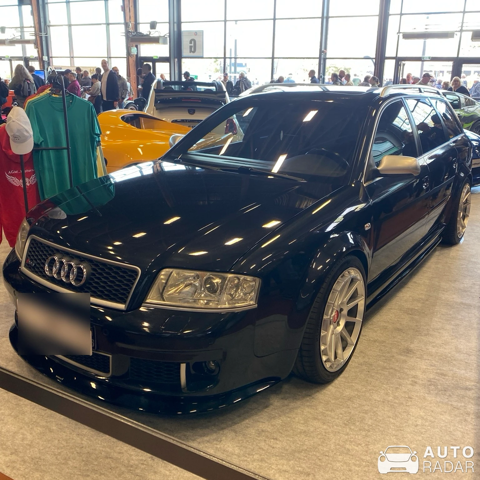 Audi RS6 Avant C5 spotted in Nantes