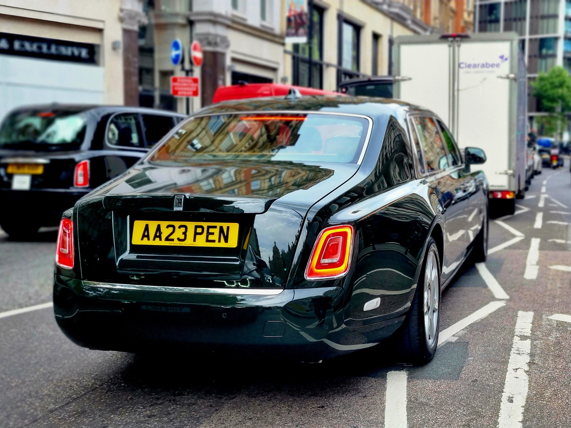 Rolls-Royce Phantom VIII EWB Series II