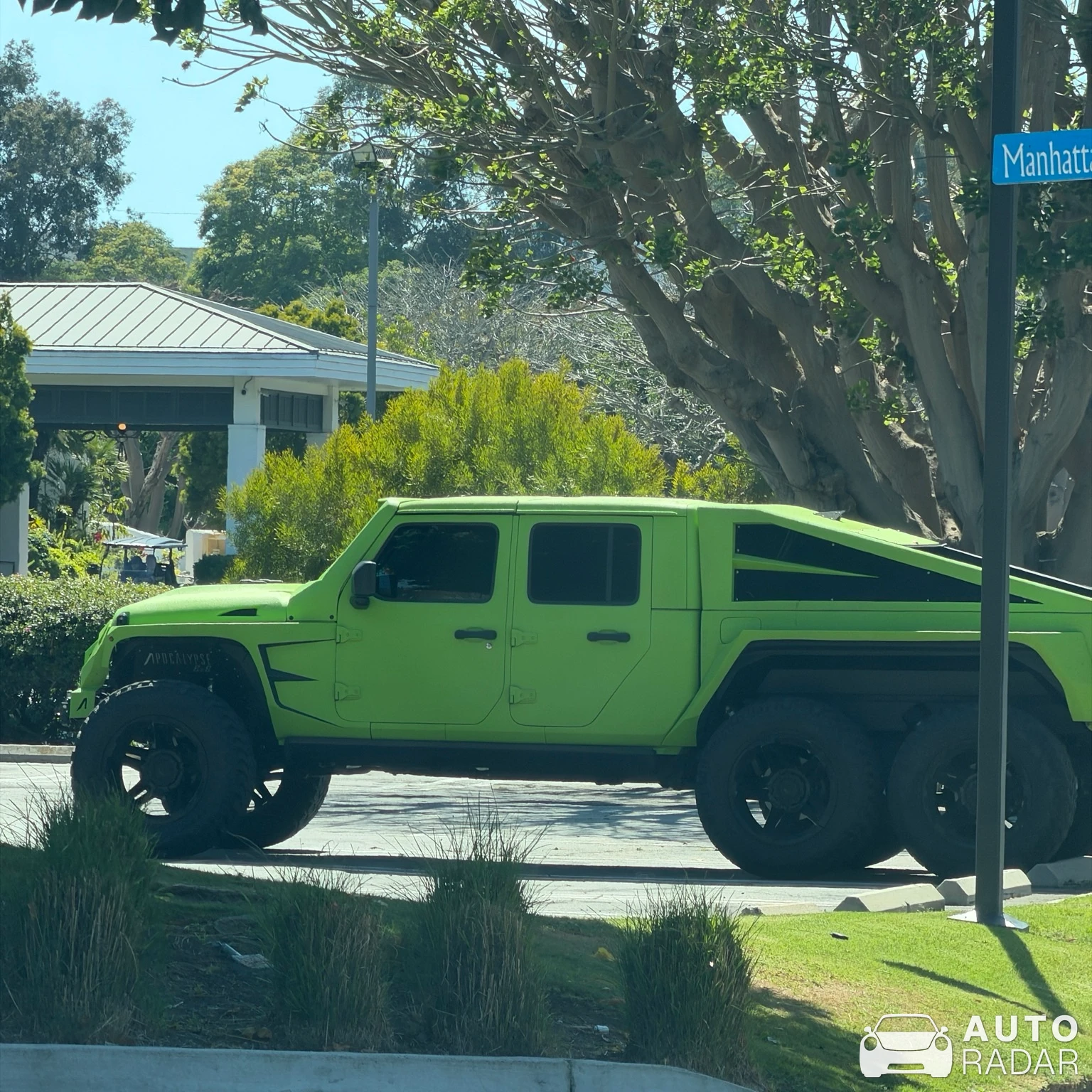 Jeep Gladiator Apocalypse Hellfire 6x6 spotted in Manhattan Beach
