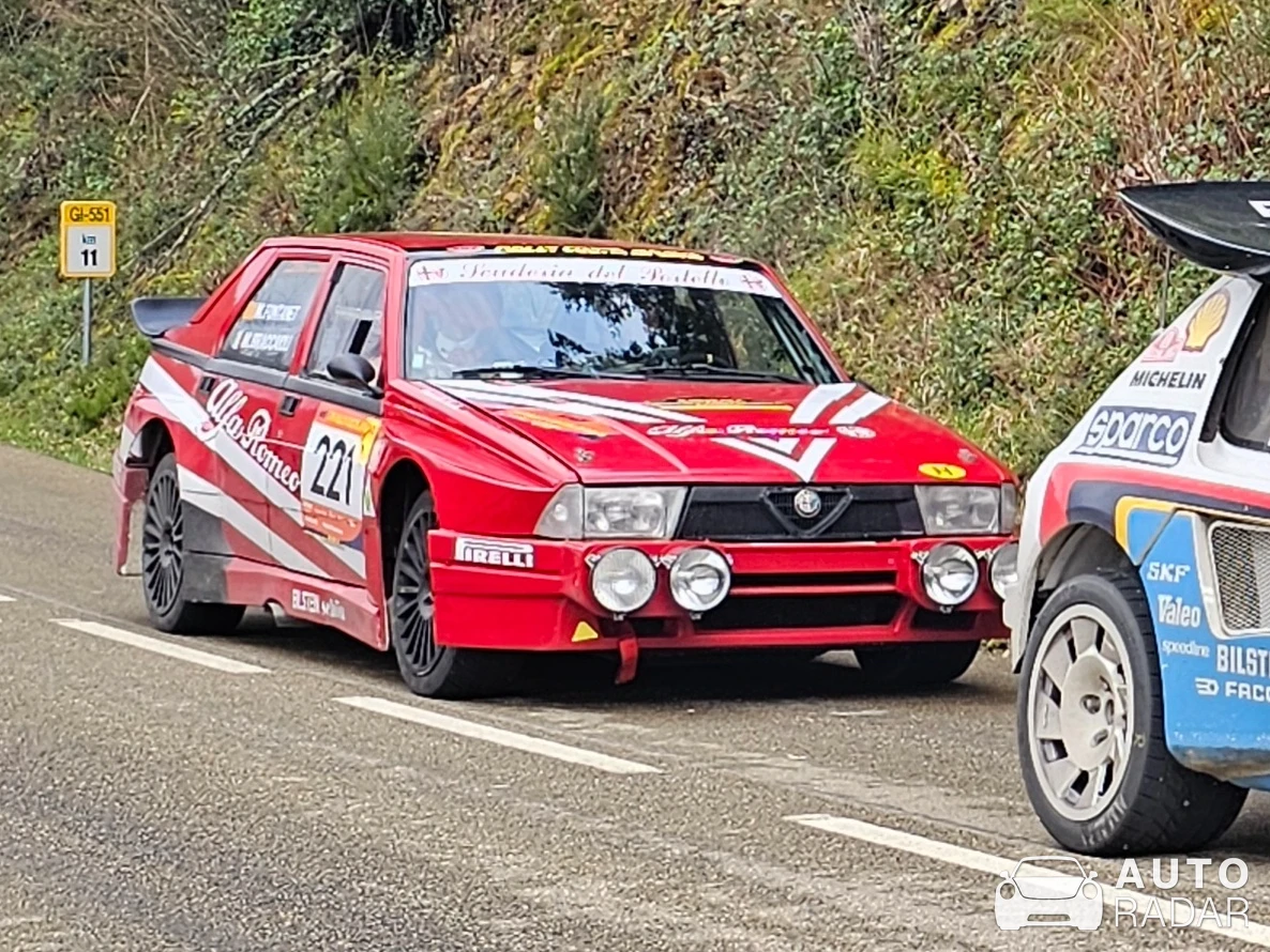 Alfa Romeo 75 spotted in Santa Coloma de Farners