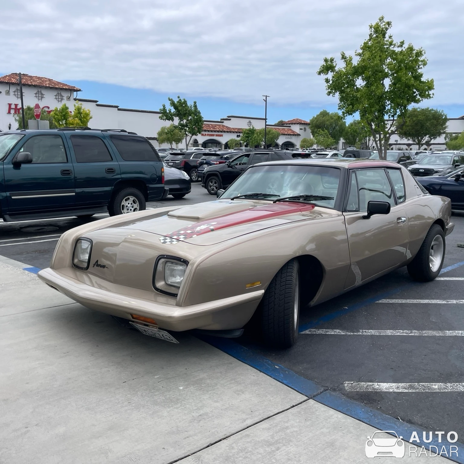 Studebaker Avanti R1 spotted in Torrance