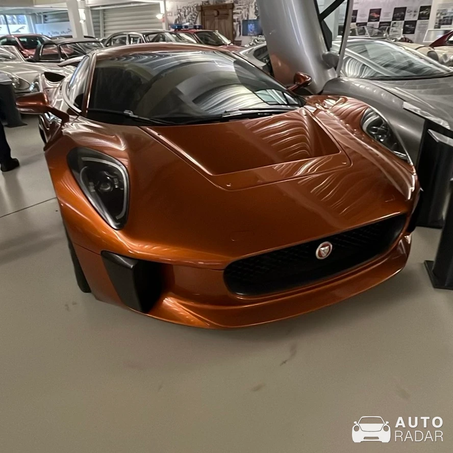 Jaguar C-X75 spotted in Lighthorne Heath
