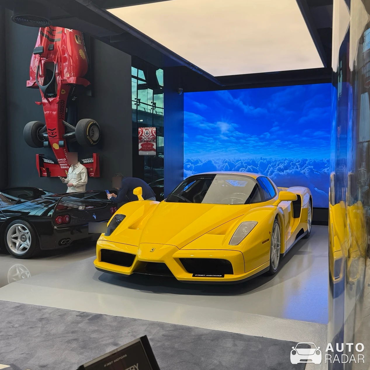 Ferrari Enzo spotted in Abu Dhabi, United Arab Emirates