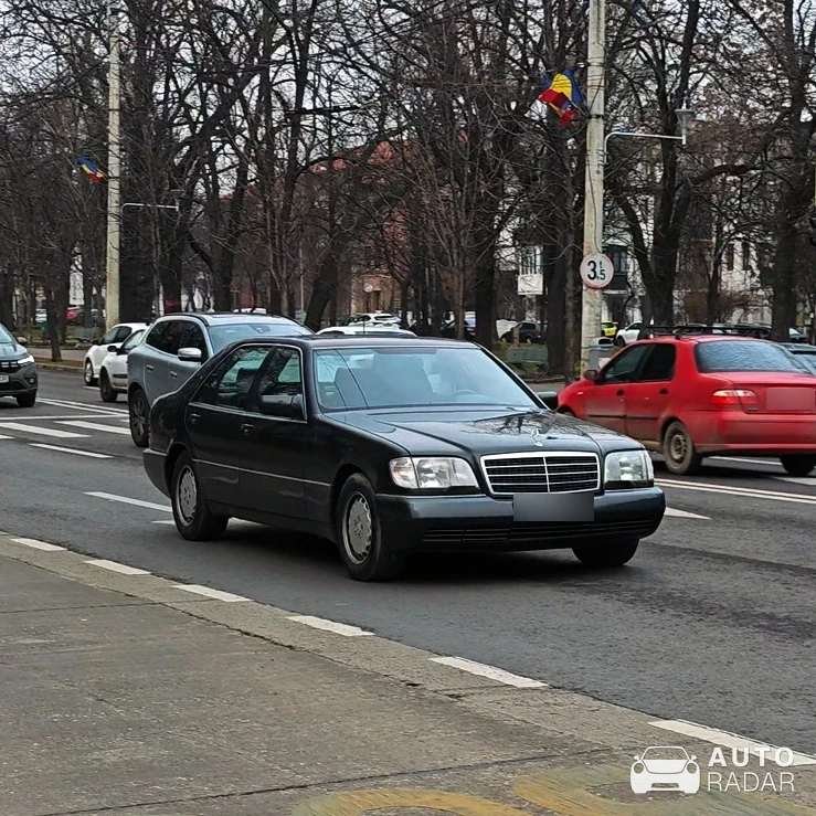 Mercedes-Benz 600 SEL spotted in Ploiești