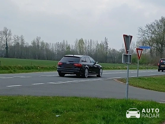 Audi S4 Avant B6 spotted in Zelhem