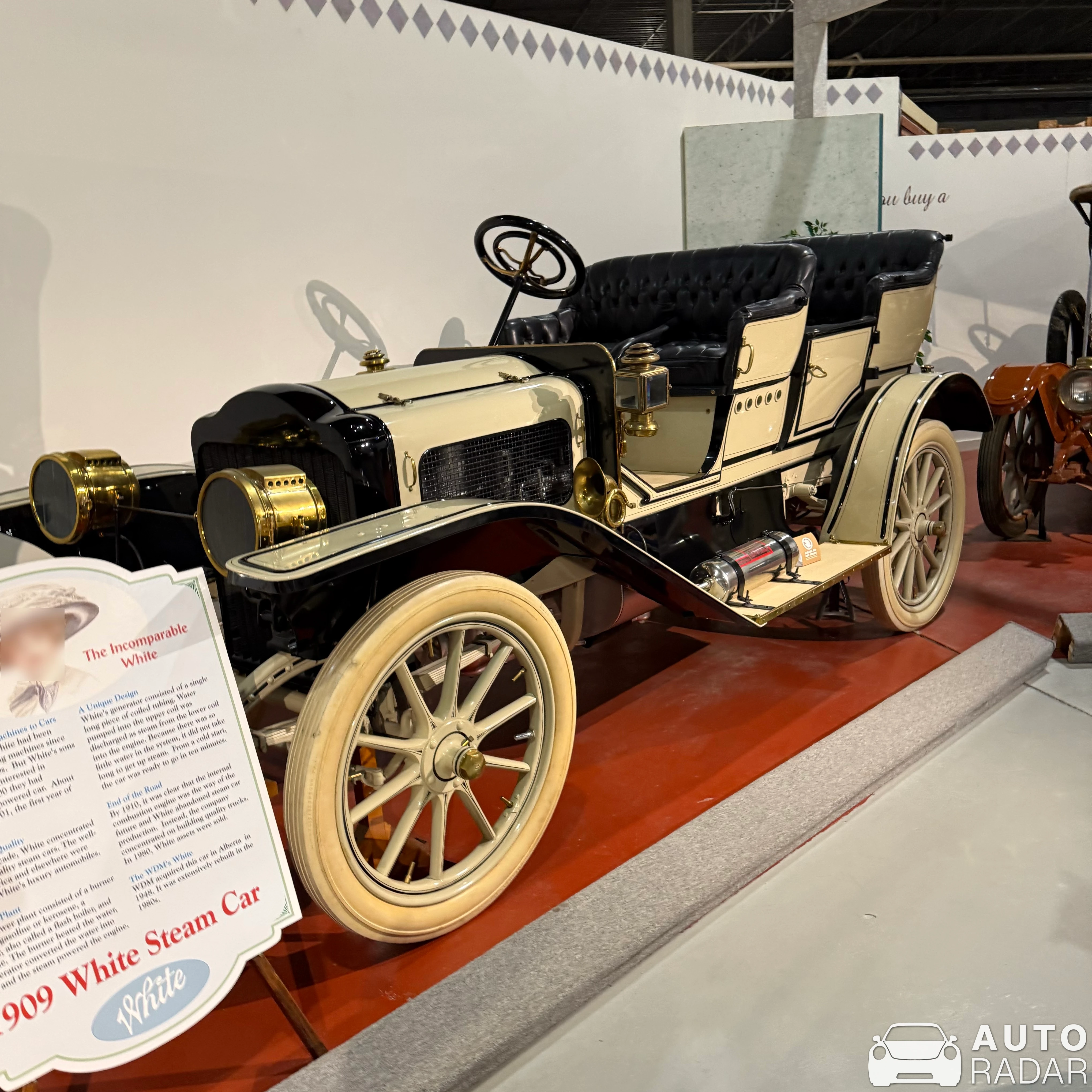 White Steam Car spotted in Moose Jaw