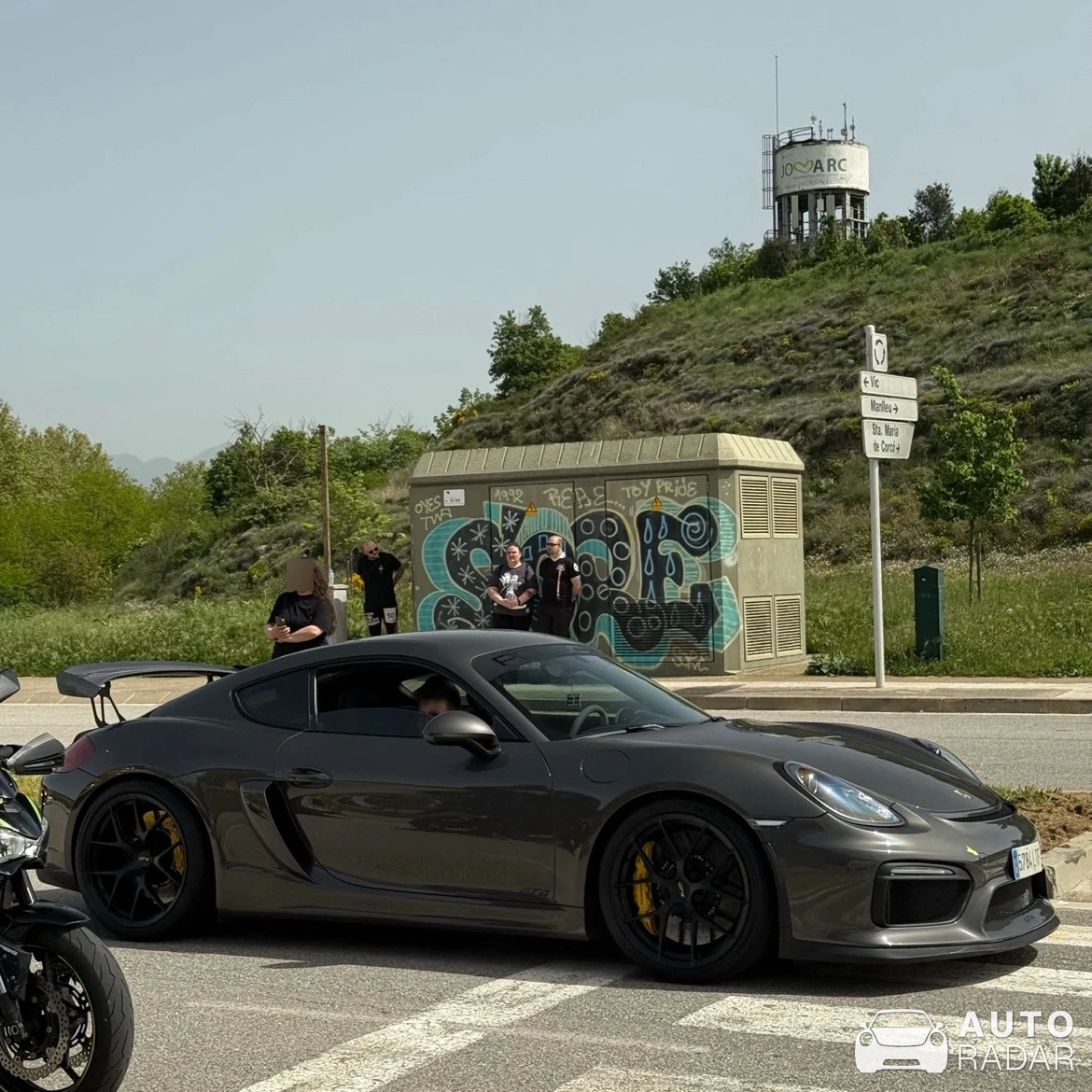 Porsche 981 Cayman GT4 spotted in Guilford