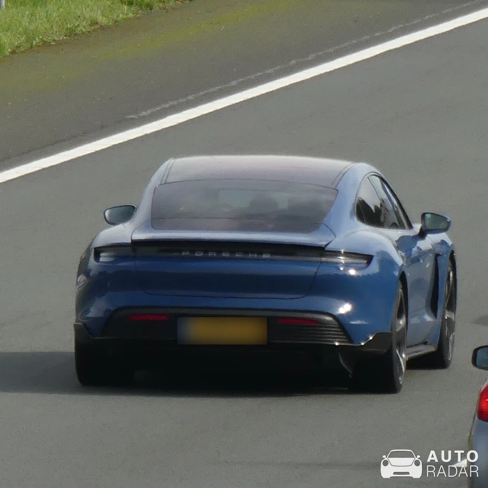 Porsche Taycan 4S spotted in Bunnik, Netherlands