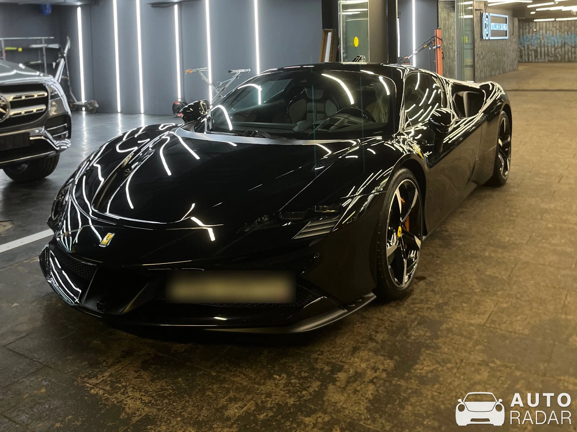 Ferrari SF90 Stradale spotted in Москва, Россия