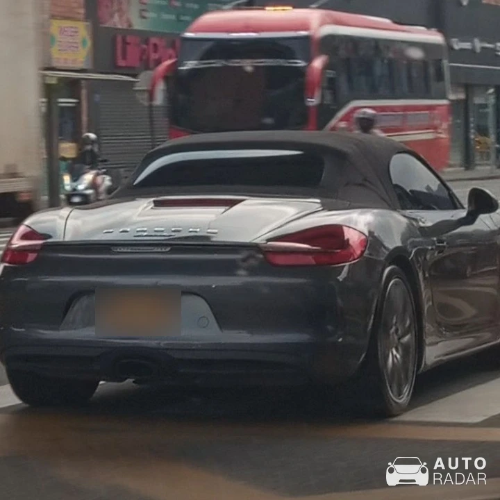 Porsche 981 Boxster spotted in Las Palmas, Colombia