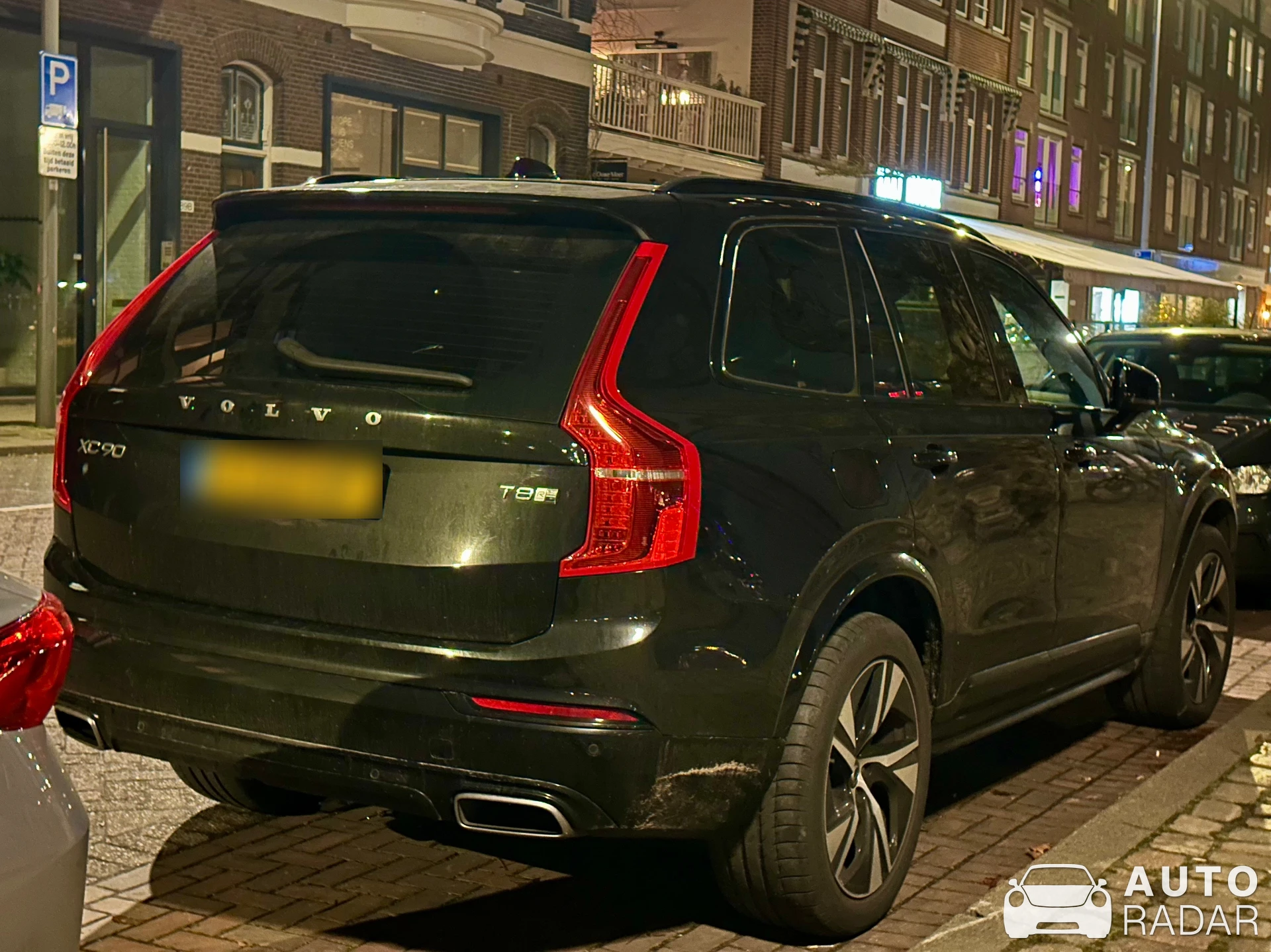 Volvo XC90 R-Design spotted in Rotterdam