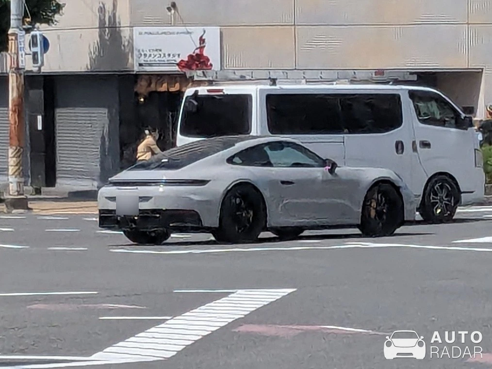 Porsche 992 Carrera GTS MkII spotted in Kyoto