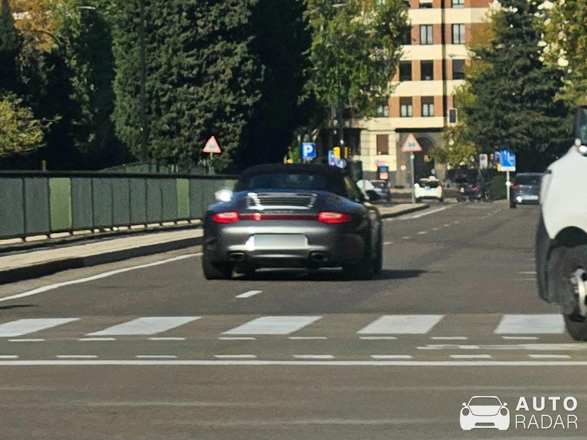 Porsche 997 Carrera 4S Cabriolet spotted in Zaragoza, Spain