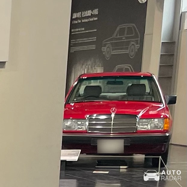 Mercedes-Benz 190E spotted in Motosu