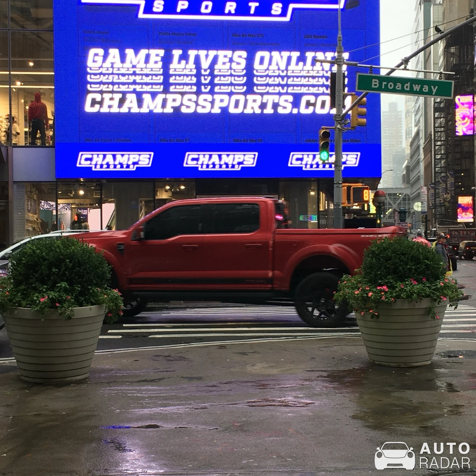 Ford F-150 Shelby Raptor spotted in New York