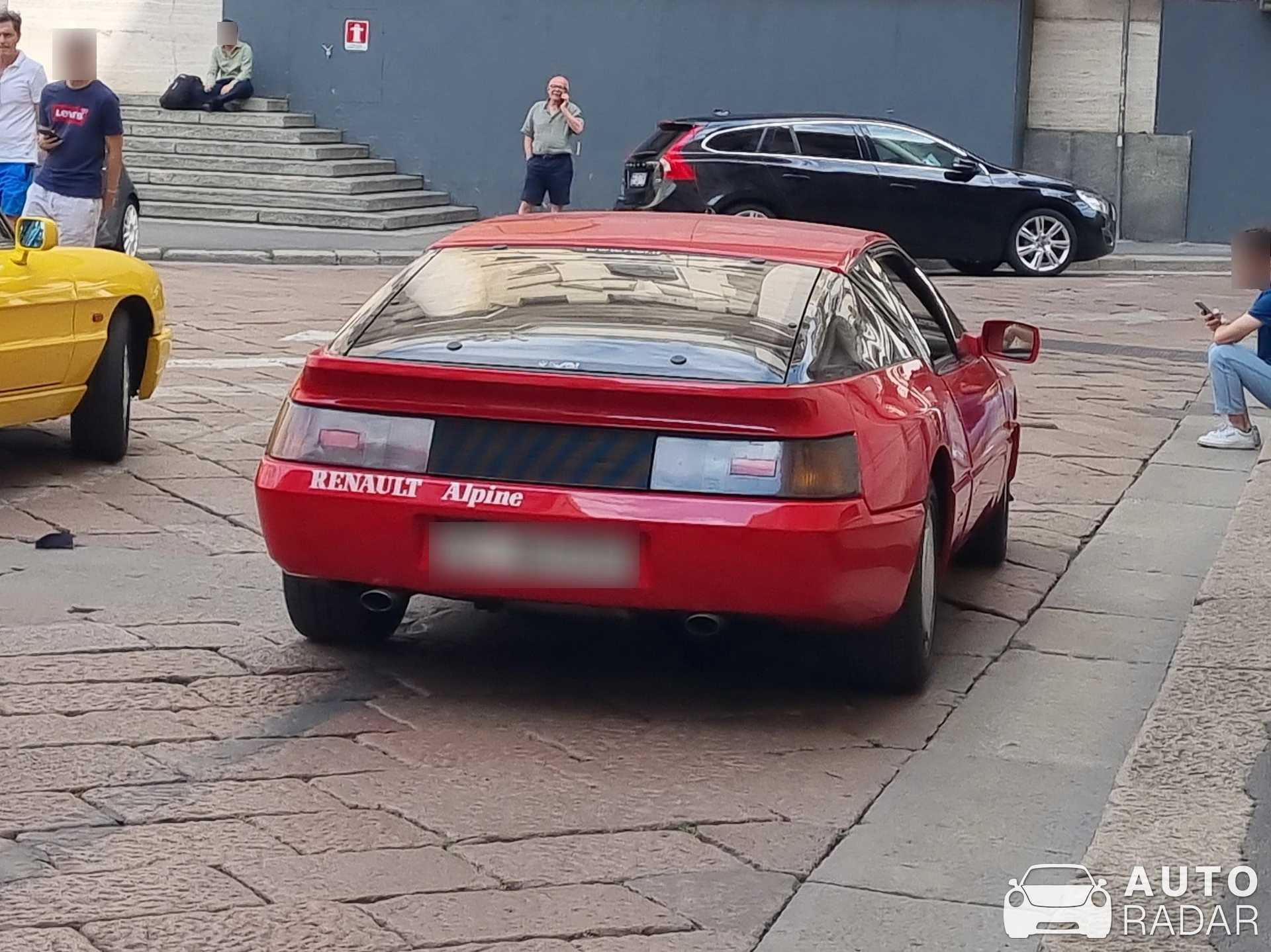 Alpine V6 Turbo spotted in Milano
