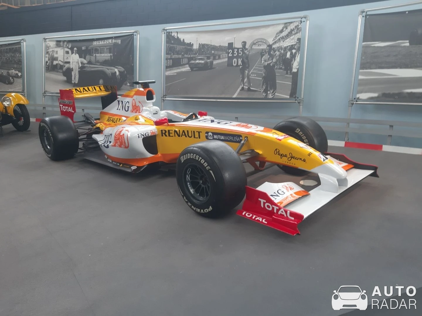 Renault F1 R29 spotted in Brussels