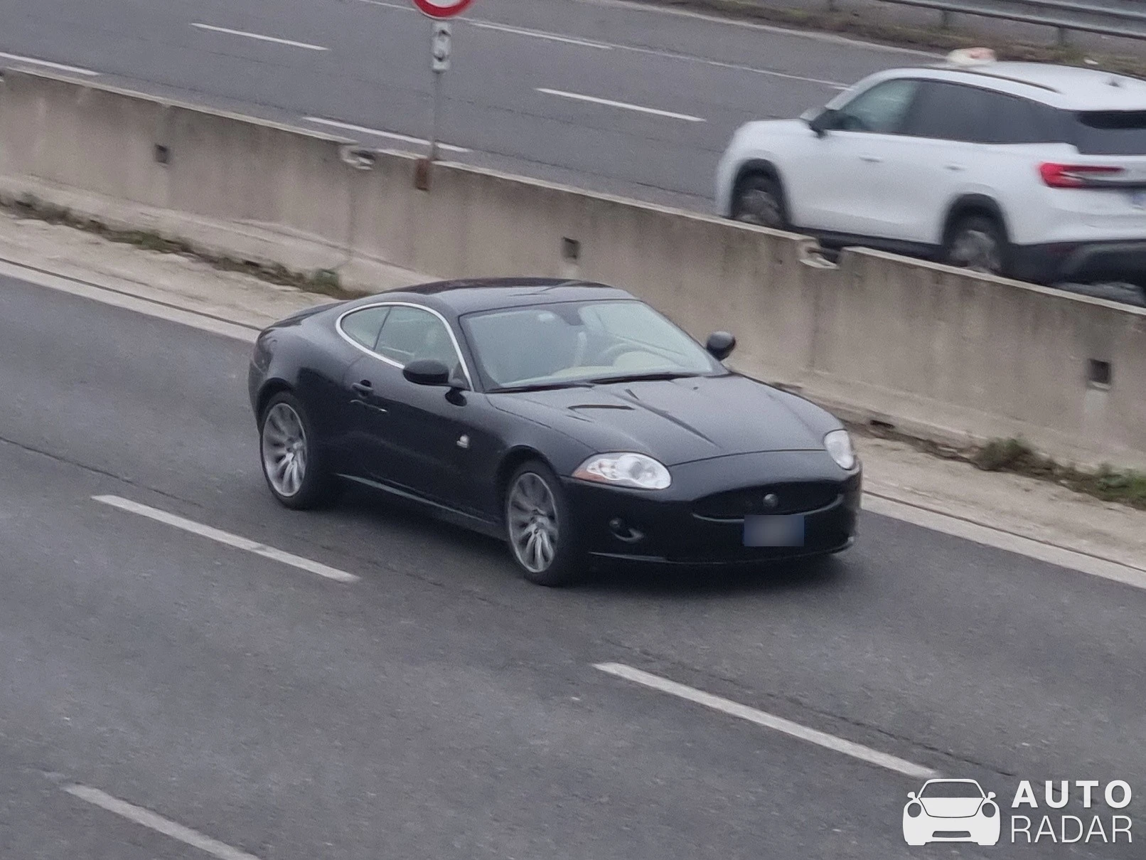 Jaguar XKR spotted in Milano, Italy