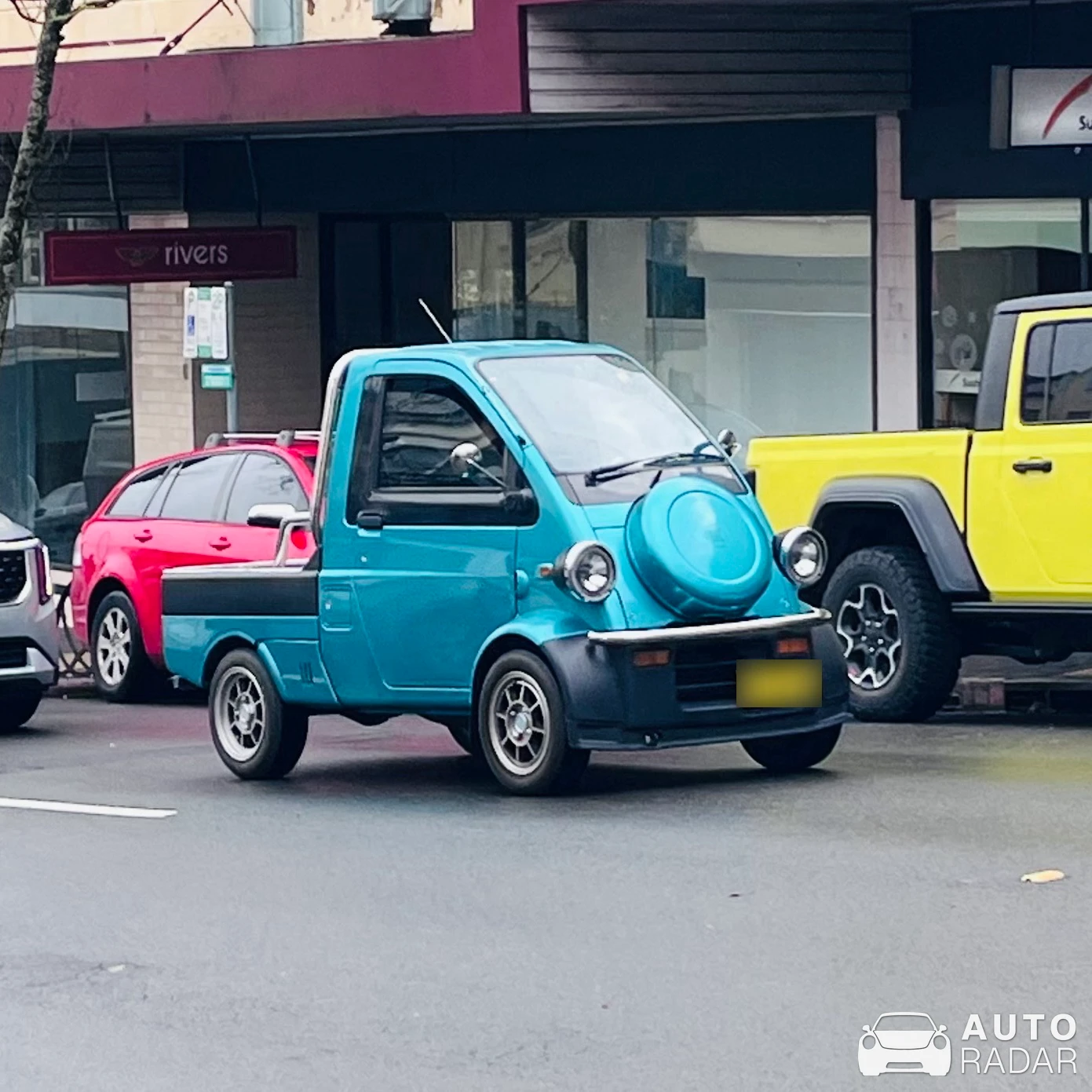 Daihatsu Midget spotted in Katoomba
