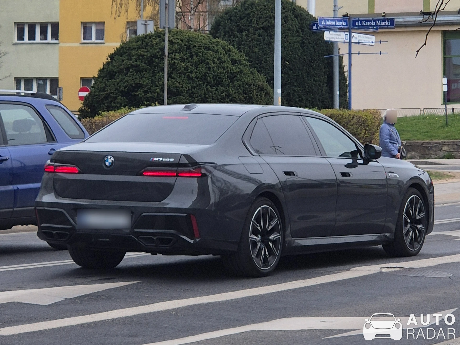 BMW M760e xDrive spotted in Bolesławiec