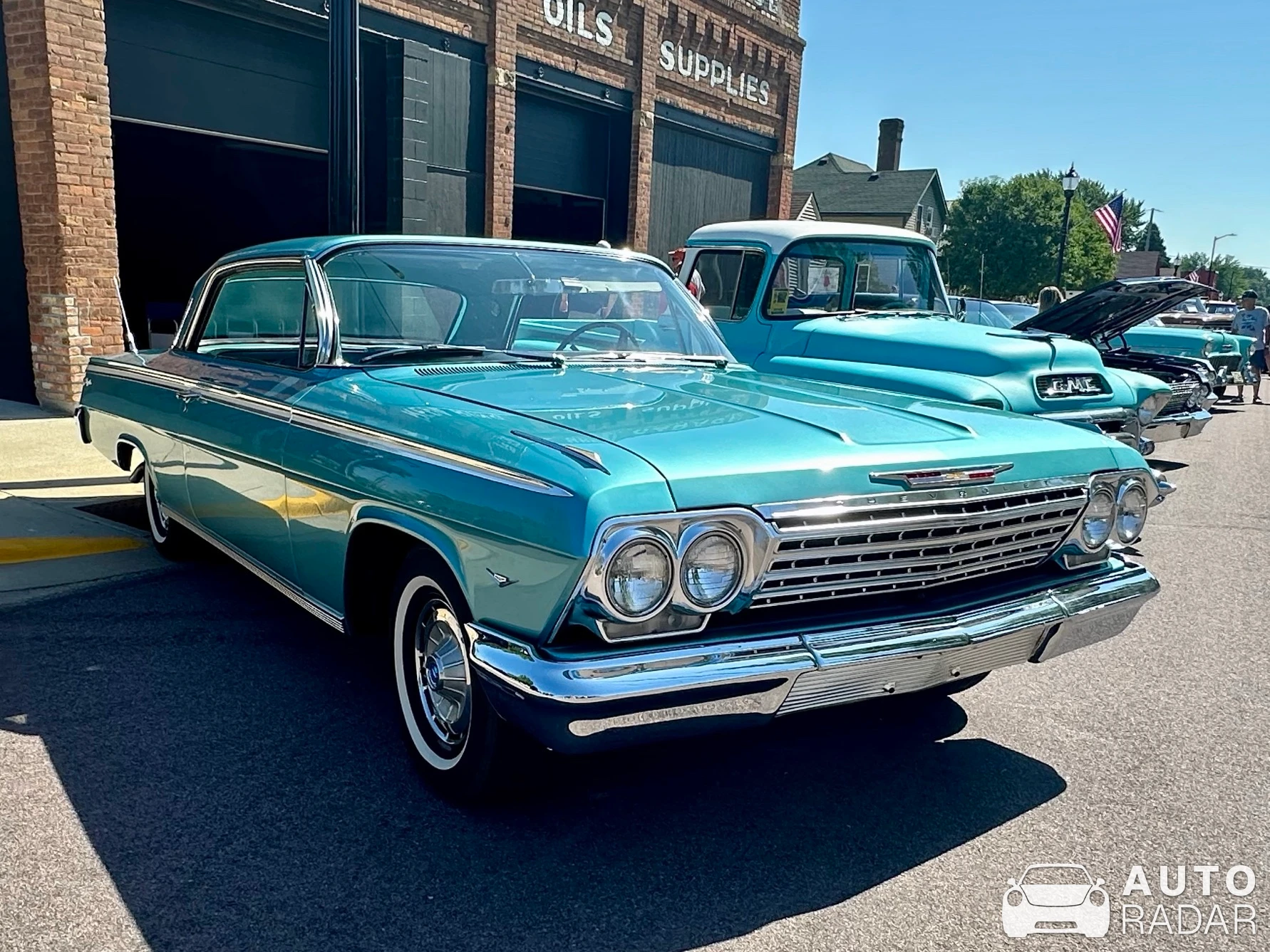 Cadillac Seville Gucci spotted in Elysian