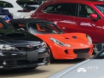 Lotus Elise S2 spotted in Singapore, Singapore