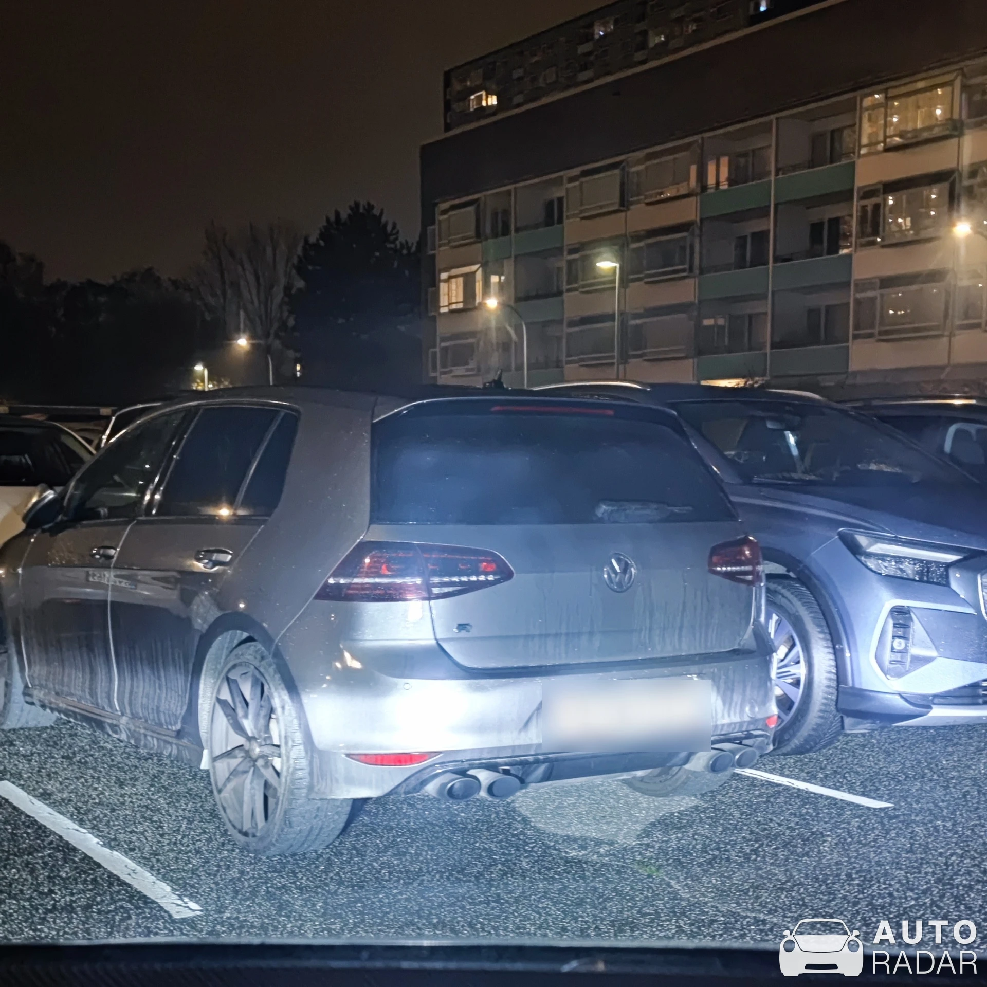 Volkswagen Golf R MkVII spotted in Brøndby, Denmark