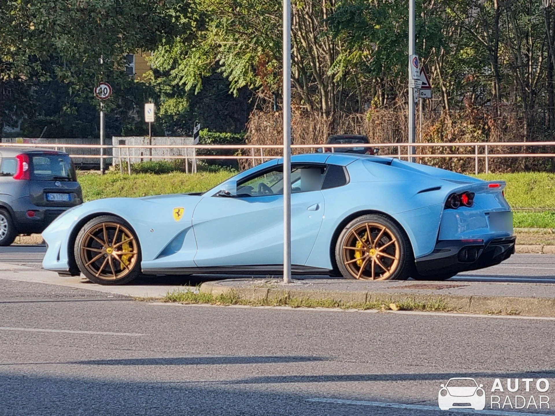 Ferrari 812 GTS spotted in Città metropolitana di Milano, Italia