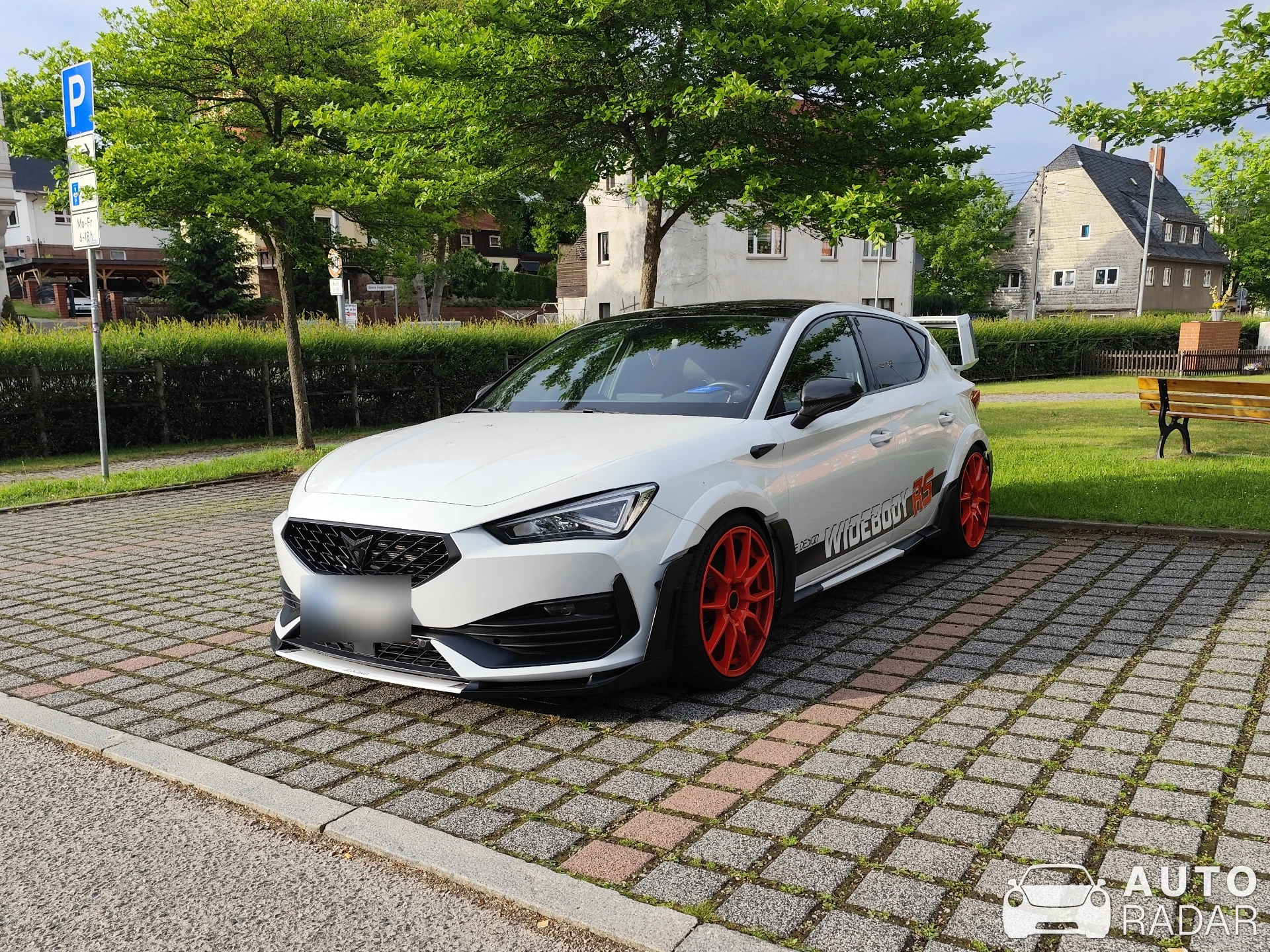 CUPRA Leon Widebody RS spotted in Chemnitz, Deutschland