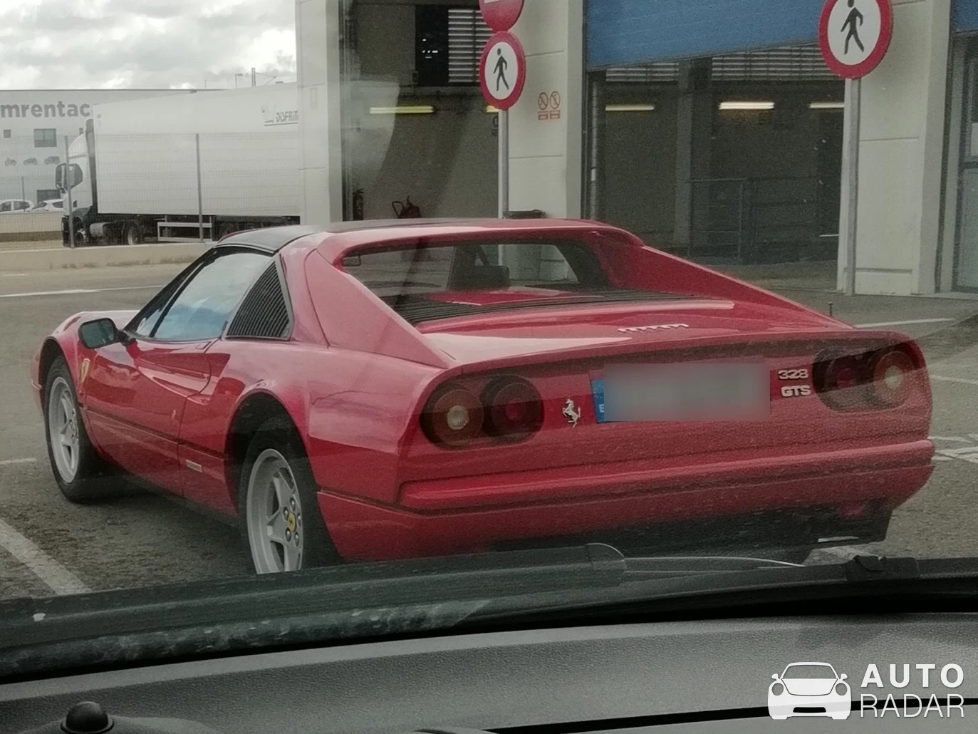 Ferrari 328 GTS spotted in Zaragoza, Spain