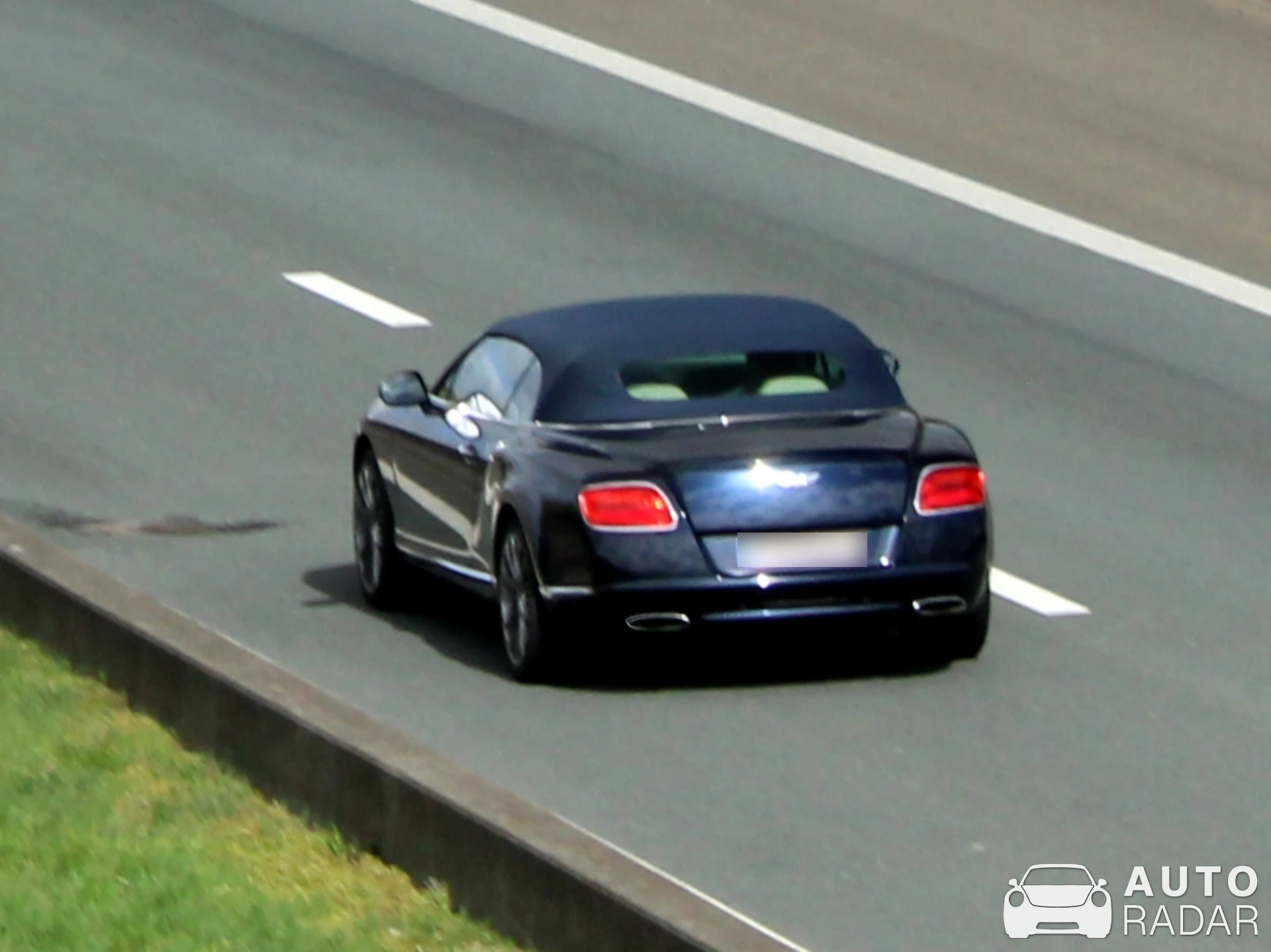 Bentley Continental GTC Speed 2013 spotted in Brecht