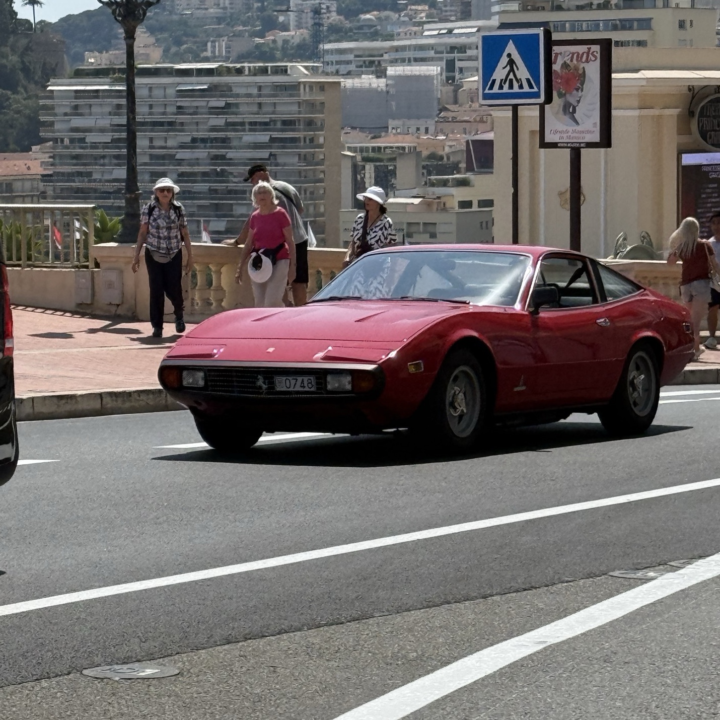 Ferrari 365 GTC/4