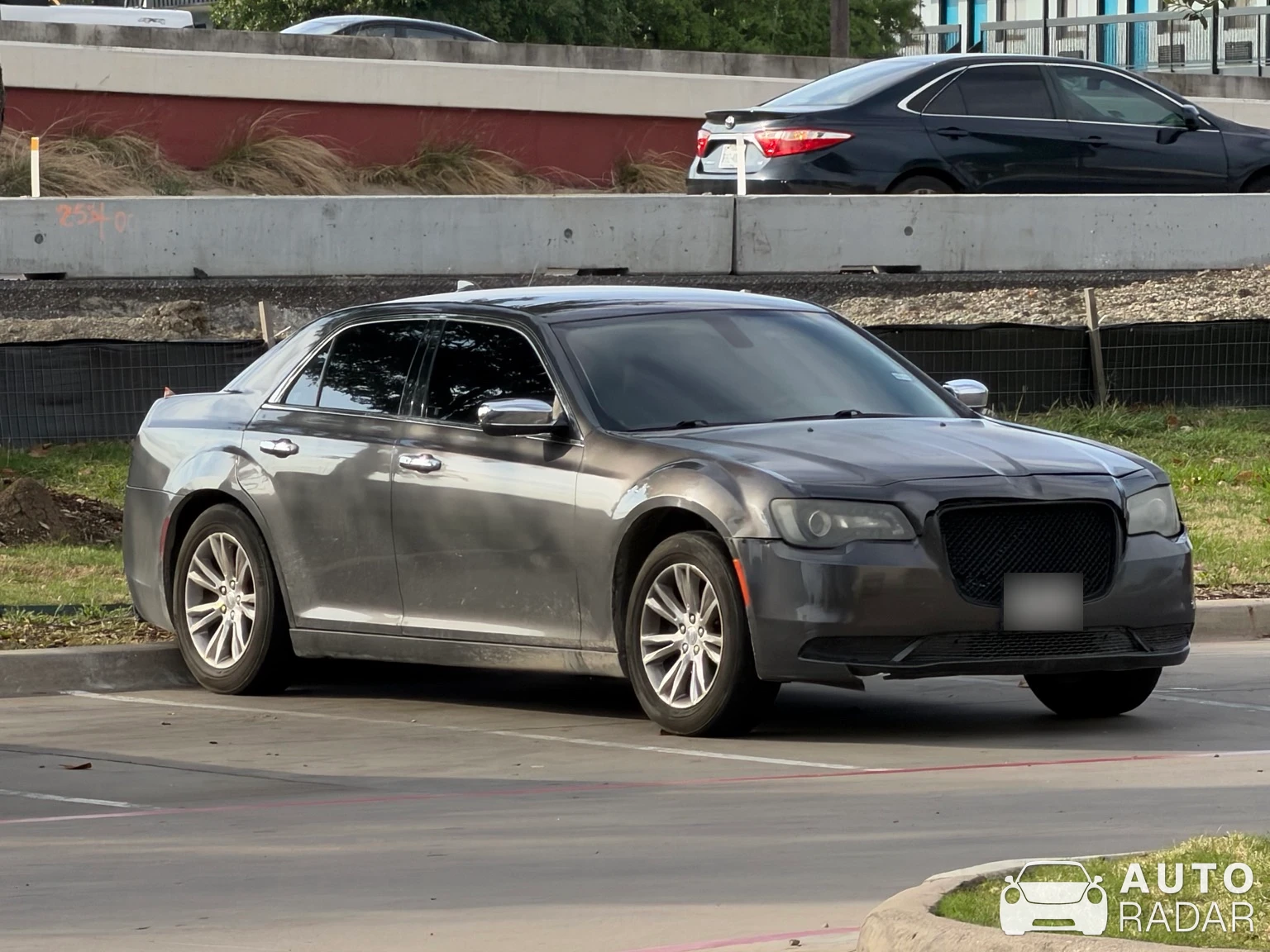 Chrysler 300 LD Facelift spotted in Wylie