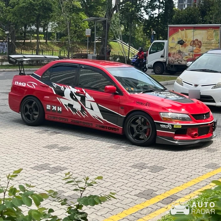 Mitsubishi Lancer Evolution IX GSR spotted in Singapore