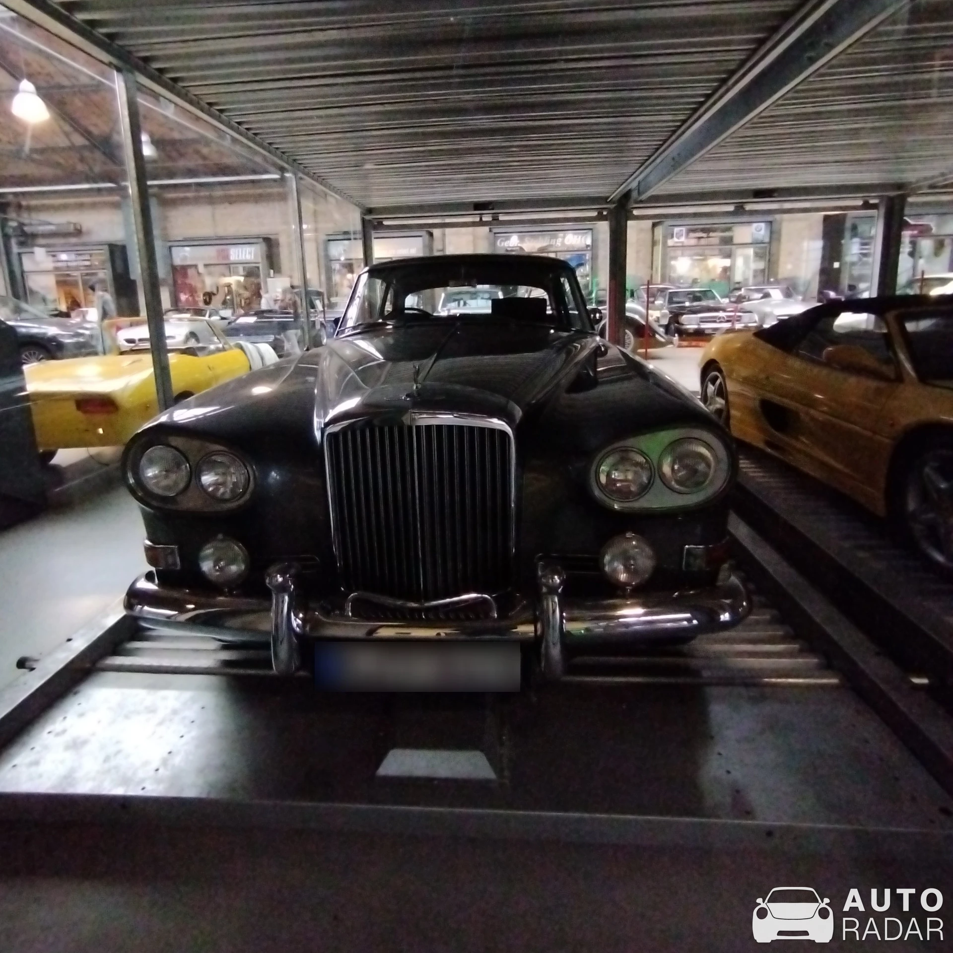 Bentley S3 spotted in Berlin