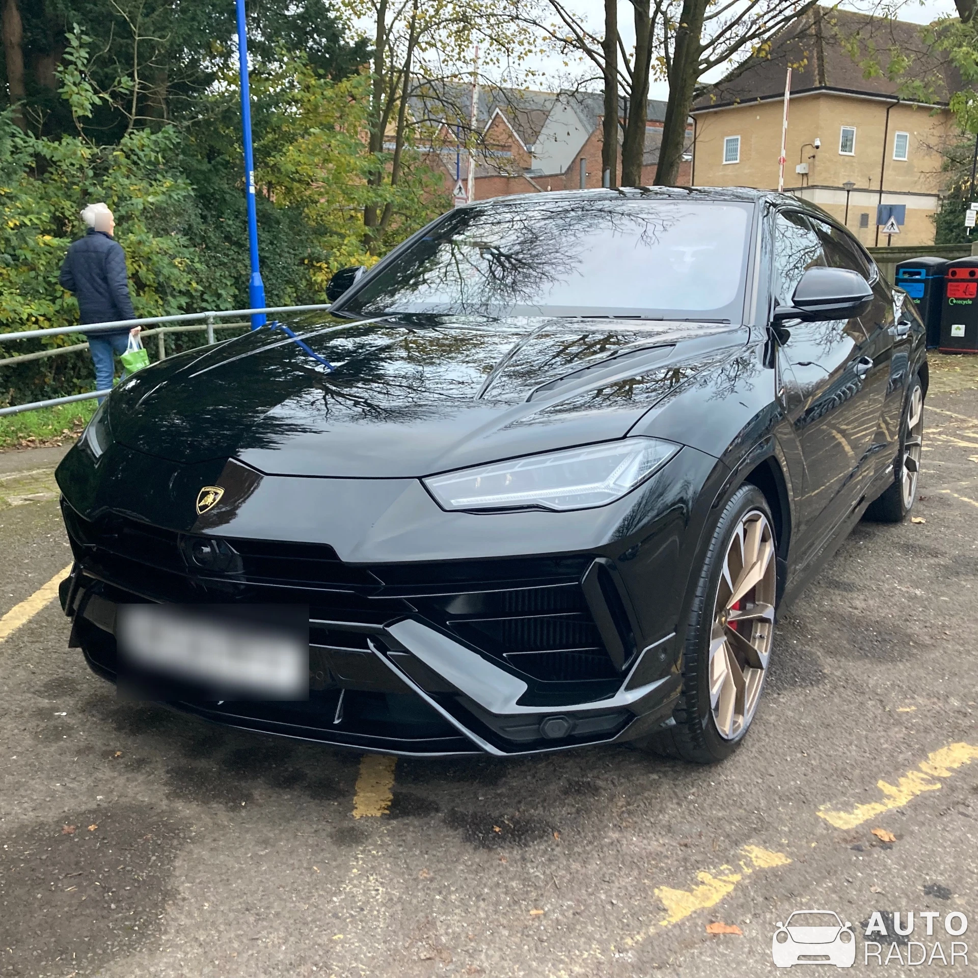 Lamborghini Urus S spotted in Hampshire, United Kingdom
