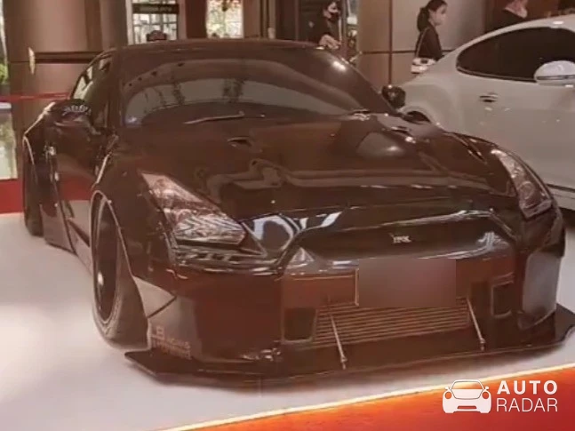 Nissan Skyline R34 GT-R spotted in Jakarta Utara, Indonesia