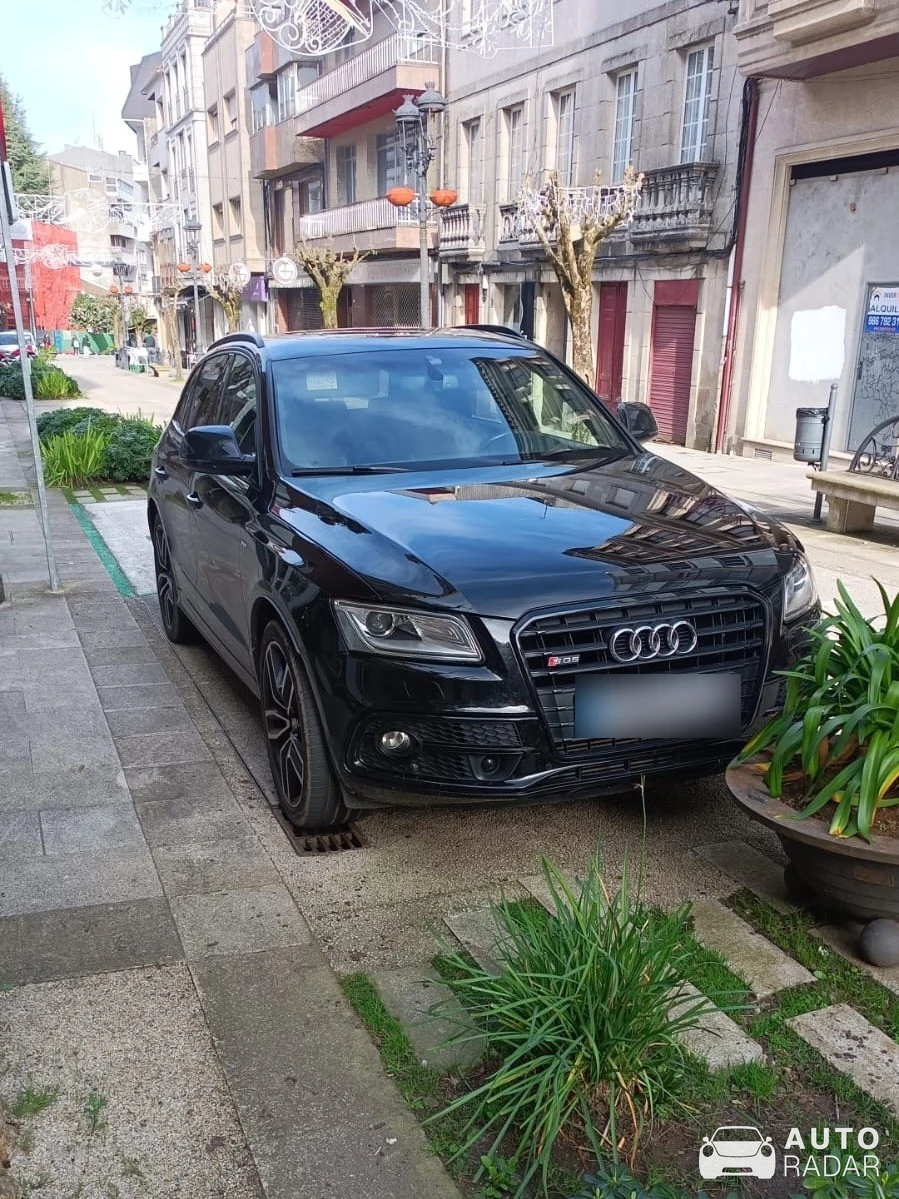 Audi SQ5 2016 spotted in Lalín, España